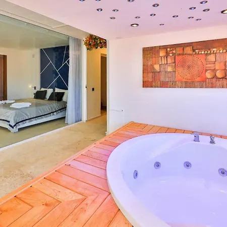 Luxury Seaview In Kisla Close To The Villa